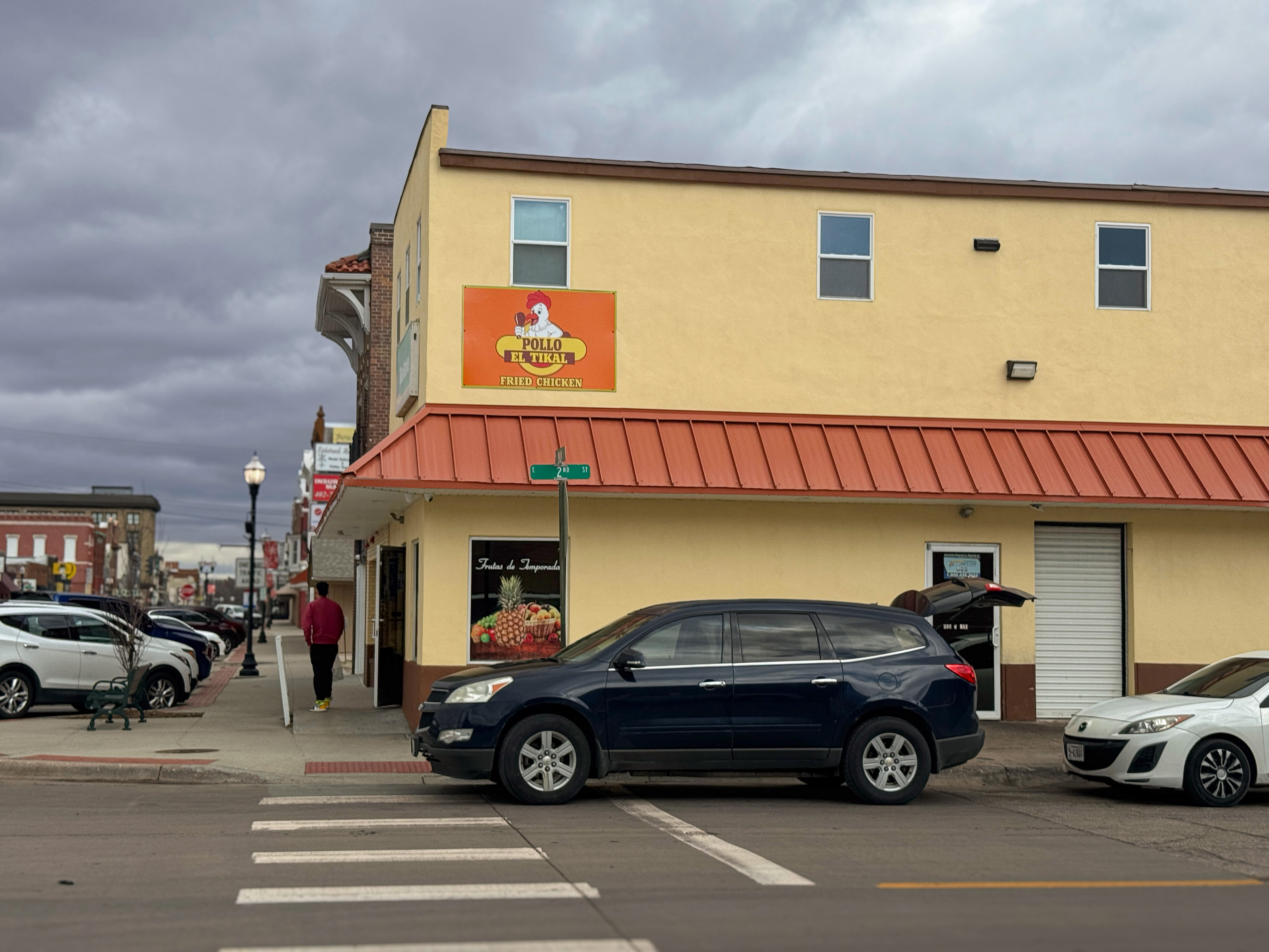 Pollo y comida preparada en Fremont, Nebraska cerca de El Tikal Market #1
